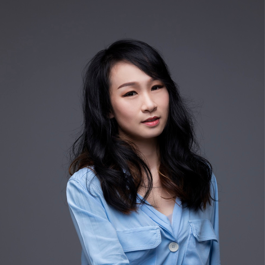 何泳濘 1080x1080