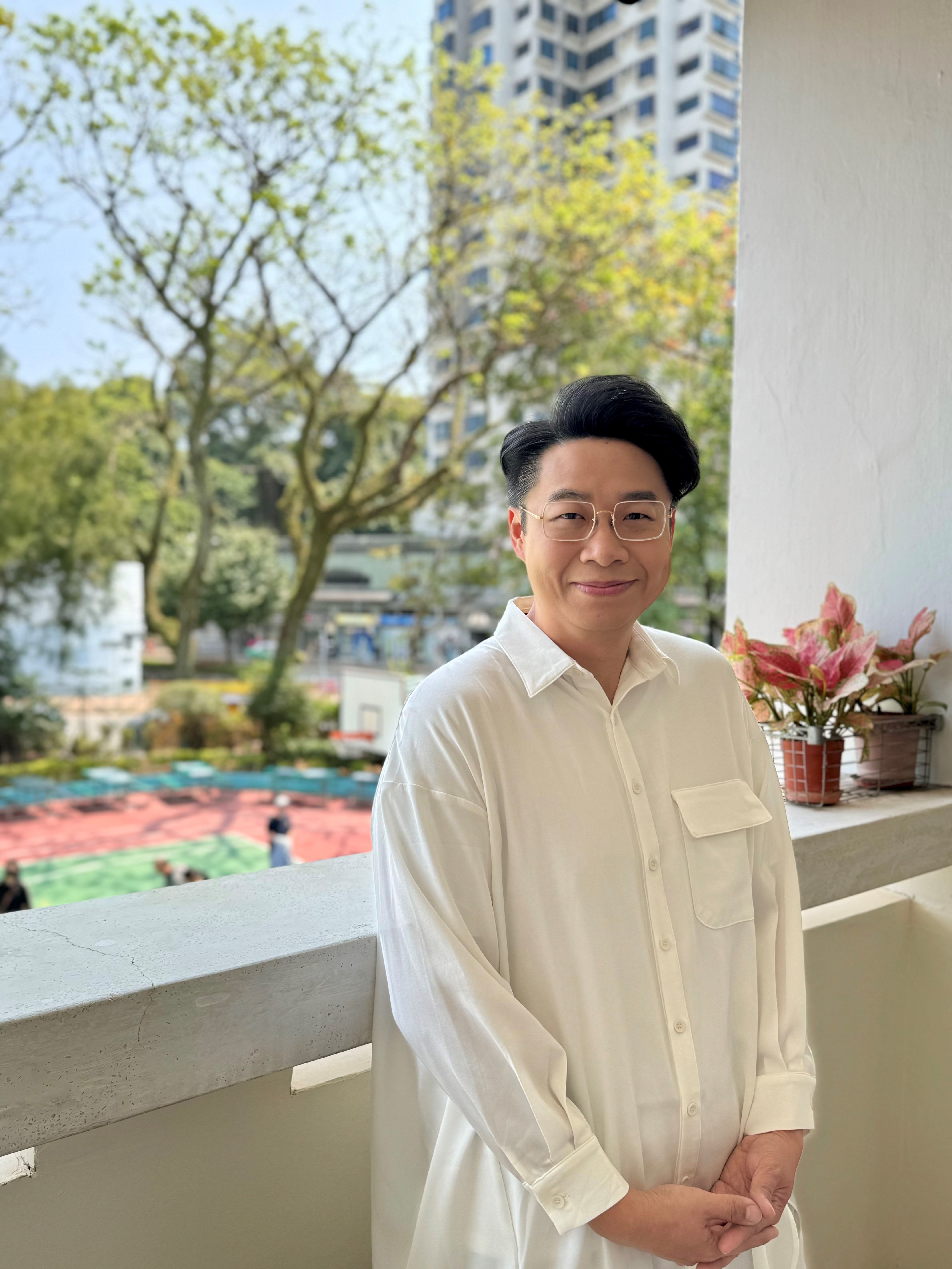 特邀演出 (飾鬍鬚爺爺)：何遠東 